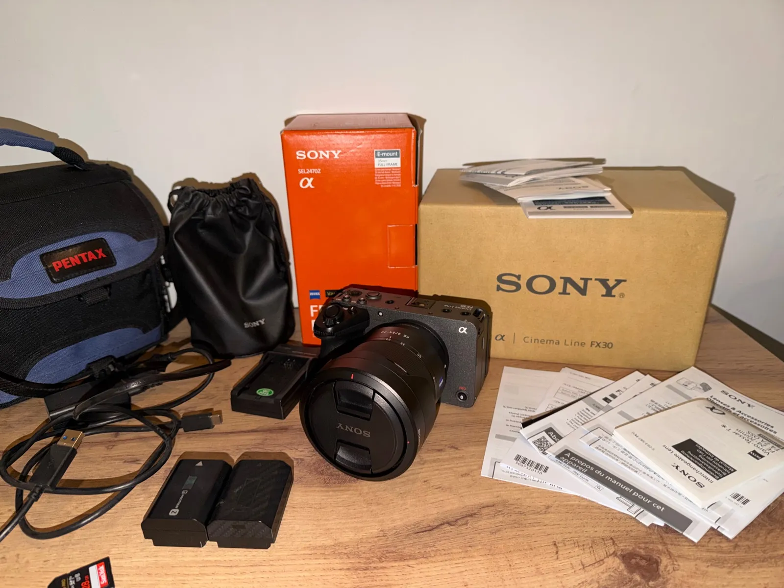 🎥 Sony Cinema Line FX30 + Sony FE 24-70mm F4 ZA OSS + полный комплект